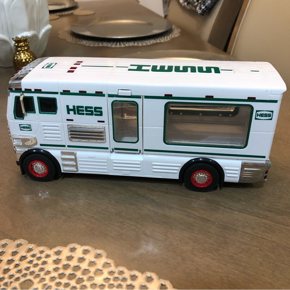 HESS 2018 RV With ATV and Motorbike Motorcycle Collector Collection Set - Picture 4 of 10